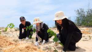 Team KAHL tham gia chung sức trồng rừng